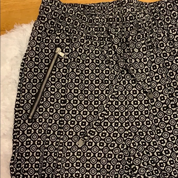 Suzy Sheri dress pants - Picture 2 of 3